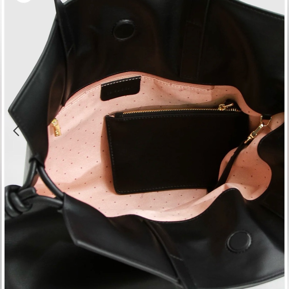 🔥NWT‼️ Belle and Bloom C'est La Vie Genuine Leather Black Tote Bag ✨✨✨ - Picture 6 of 14